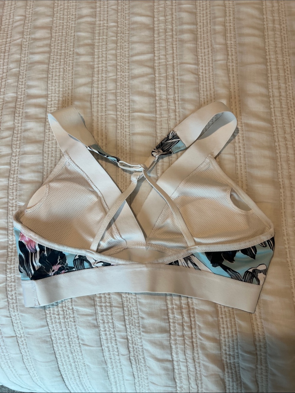 Nike Floral Sports Bra - Picture 2 of 4